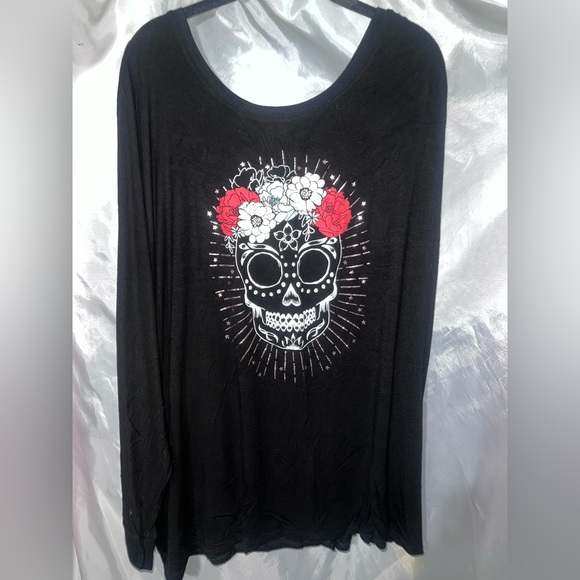 Torrid Super Soft Skull Dolman Tee Size3 - Picture 2 of 5